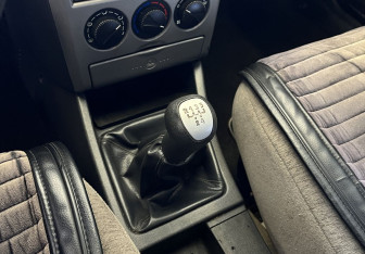 Подержанный автомобиль LADA (ВАЗ) Priora Hatchback 2012 года (10 фото)