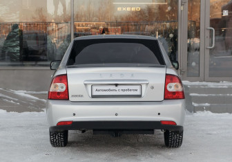 Подержанный автомобиль LADA (ВАЗ) Priora Sedan 2009 года (6 фото)