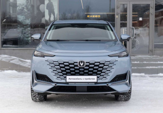 Подержанный автомобиль Changan UNI-K 2023 года (2 фото)