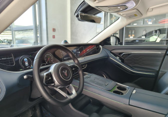 Подержанный автомобиль Voyah Free 2023 года (7 фото)