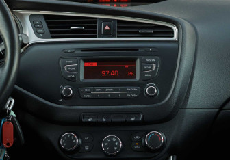 Подержанный автомобиль Kia Ceed Wagon 2018 года (14 фото)