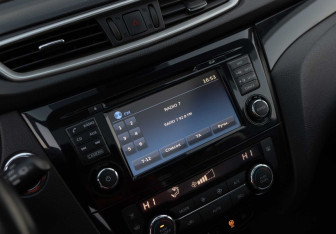 Подержанный автомобиль Nissan Qashqai 2018 года (14 фото)