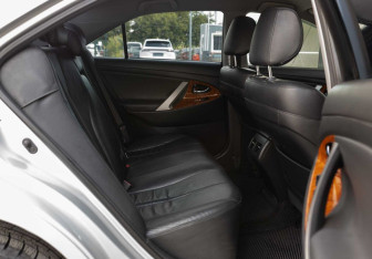 Подержанный автомобиль Toyota Camry Sedan 2008 года (19 фото)