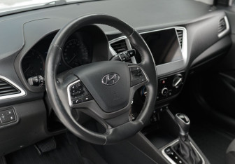 Подержанный автомобиль Hyundai Solaris Sedan 2018 года (11 фото)