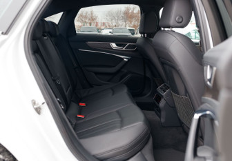 Подержанный автомобиль Audi A6 Sedan 2019 года (24 фото)