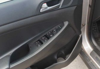 Подержанный автомобиль Hyundai Tucson 2018 года (16 фото)