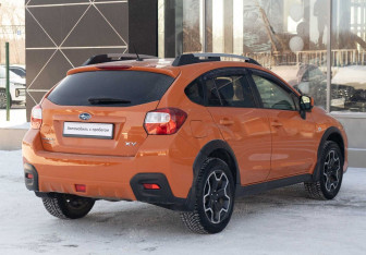 Подержанный автомобиль Subaru XV 2012 года (5 фото)