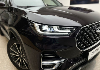 Подержанный автомобиль Chery Tiggo 8 Pro 2022 года (8 фото)