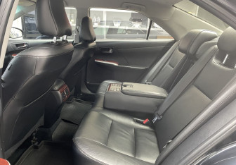 Подержанный автомобиль Toyota Camry Sedan 2013 года (12 фото)