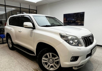 Подержанный автомобиль Toyota Land Cruiser Prado 2013 года (4 фото)