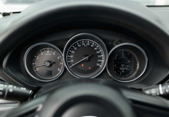 Подержанный автомобиль Mazda CX-5 2018 года (13 фото)