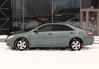 Подержанный автомобиль Toyota Camry Sedan 2008 года (8 фото)