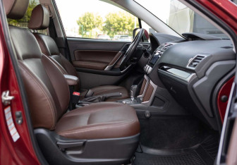 Подержанный автомобиль Subaru Forester Suv 2016 года (22 фото)