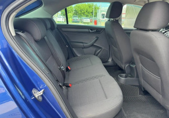 Подержанный автомобиль Skoda Rapid Liftback 2020 года (14 фото)