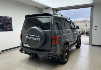 Подержанный автомобиль УАЗ Patriot 2021 года (4 фото)