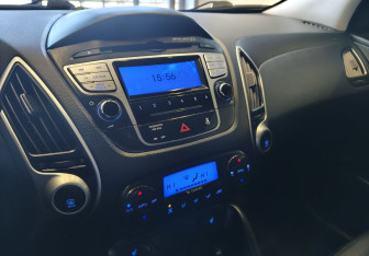 Подержанный автомобиль Hyundai ix35 2011 года (11 фото)