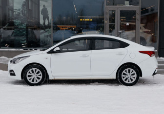 Подержанный автомобиль Hyundai Solaris Sedan 2019 года (8 фото)