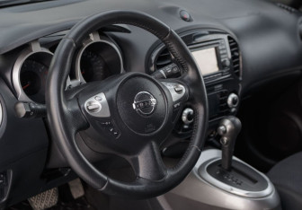 Подержанный автомобиль Nissan Juke 2012 года (11 фото)