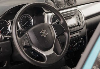 Подержанный автомобиль Suzuki Vitara 2019 года (11 фото)