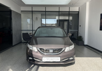 Подержанный автомобиль Honda Civic Sedan 2013 года (2 фото)