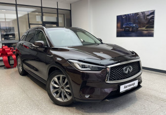 Подержанный автомобиль Infiniti QX50 2021 года (3 фото)
