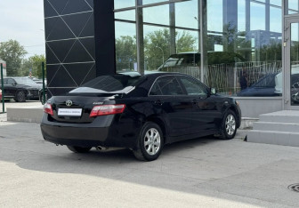 Подержанный автомобиль Toyota Camry Sedan 2008 года (5 фото)