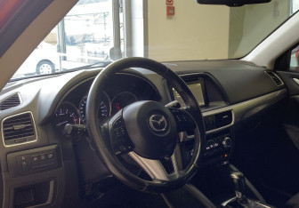 Подержанный автомобиль Mazda CX-5 2015 года (11 фото)