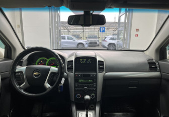 Подержанный автомобиль Chevrolet Captiva 2008 года (9 фото)