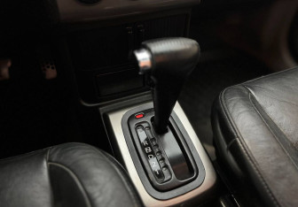 Подержанный автомобиль Nissan X-Trail 2006 года (8 фото)