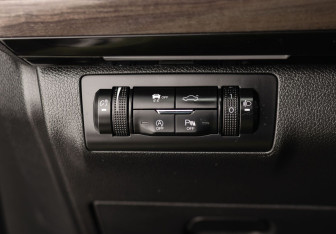 Подержанный автомобиль Exeed VX 2022 года (18 фото)