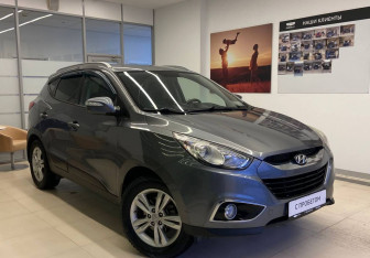 Подержанный автомобиль Hyundai ix35 2011 года (3 фото)