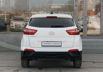 Подержанный автомобиль Hyundai Creta 2020 года (6 фото)