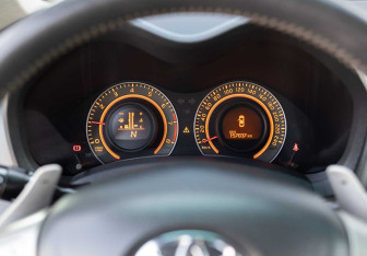 Подержанный автомобиль Toyota Auris Hatchback 2009 года (13 фото)