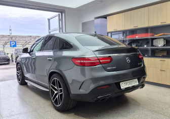 Подержанный автомобиль Mercedes-Benz GLE AMG 2016 года (7 фото)