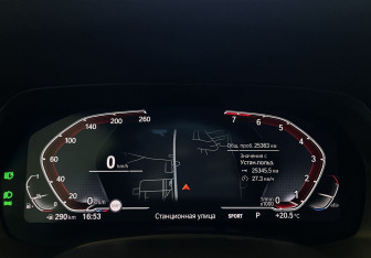 Подержанный автомобиль BMW X6 2021 года (14 фото)