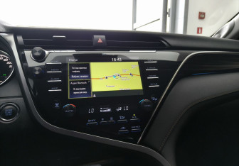Подержанный автомобиль Toyota Camry Sedan 2019 года (12 фото)