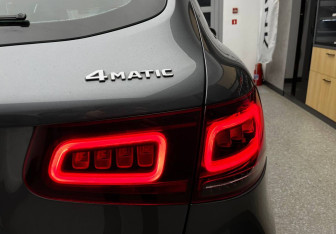 Подержанный автомобиль Mercedes-Benz GLC Coupe 2021 года (17 фото)