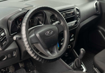 Подержанный автомобиль LADA (ВАЗ) XRAY 2019 года (11 фото)