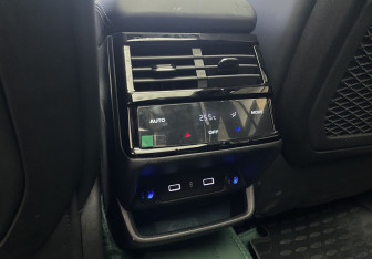 Подержанный автомобиль Geely Monjaro 2023 года (20 фото)