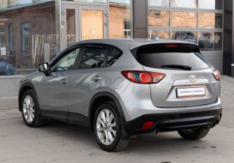 Подержанный автомобиль Mazda CX-5 2013 года (7 фото)