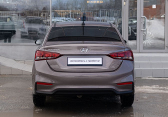 Подержанный автомобиль Hyundai Solaris Sedan 2020 года (6 фото)