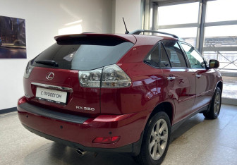 Подержанный автомобиль Lexus RX 2008 года (5 фото)