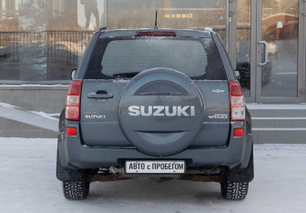 Подержанный автомобиль Suzuki Grand Vitara 2007 года (6 фото)
