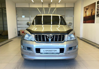 Подержанный автомобиль Toyota Land Cruiser Prado 2004 года (2 фото)