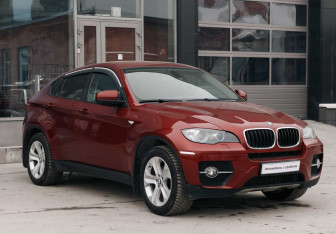 Подержанный автомобиль BMW X6 2011 года (3 фото)