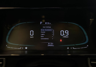 Подержанный автомобиль Hyundai Elantra Sedan 2023 года (7 фото)