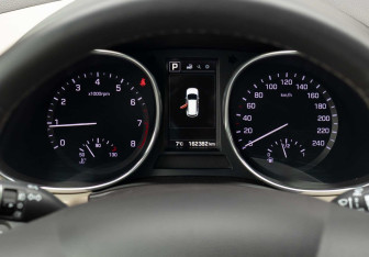 Подержанный автомобиль Hyundai Santa Fe 2016 года (12 фото)