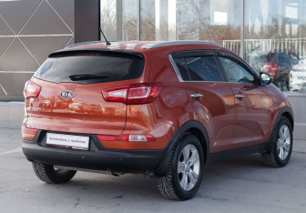 Подержанный автомобиль Kia Sportage 2011 года (5 фото)
