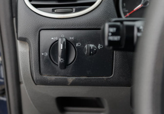 Подержанный автомобиль Ford Focus Hatchback 2011 года (16 фото)