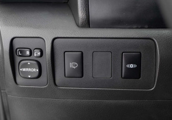 Подержанный автомобиль Toyota Camry Sedan 2007 года (17 фото)